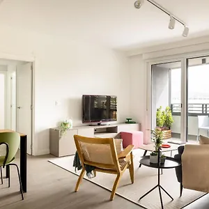 Apartment Santa Ana Junto A La Ria A Estrenar Garaje Y Wifi Incluidos, Bilbao