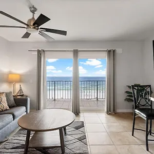 the-summit-620.panamacity-beachhotels.com/